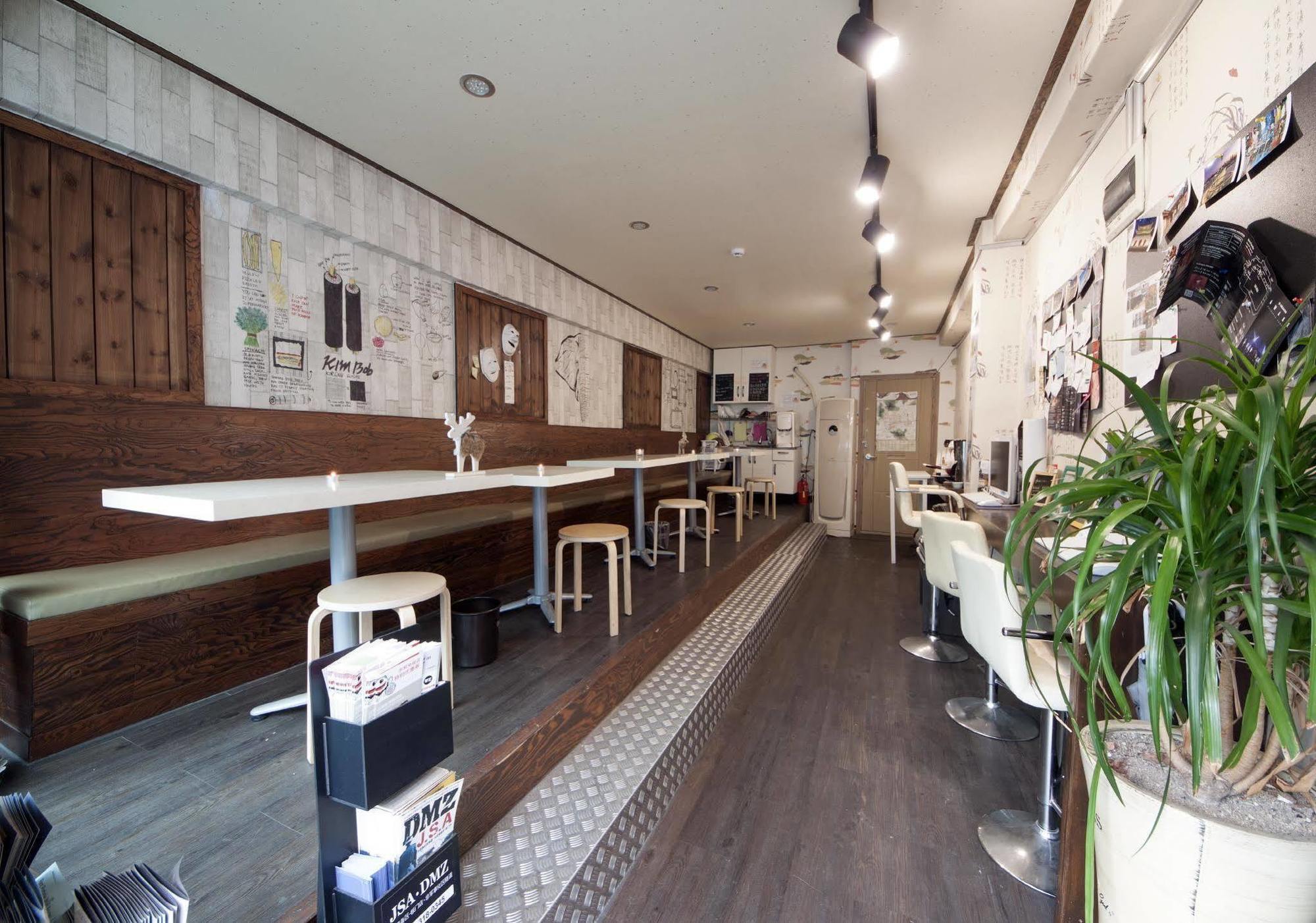 K-Guesthouse Sinchon 2 Séoul Extérieur photo