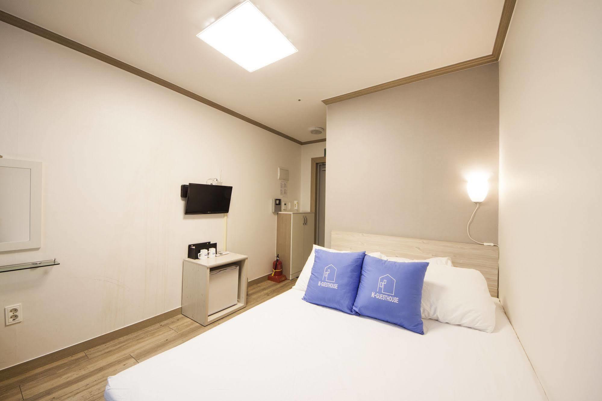 K-Guesthouse Sinchon 2 Séoul Extérieur photo