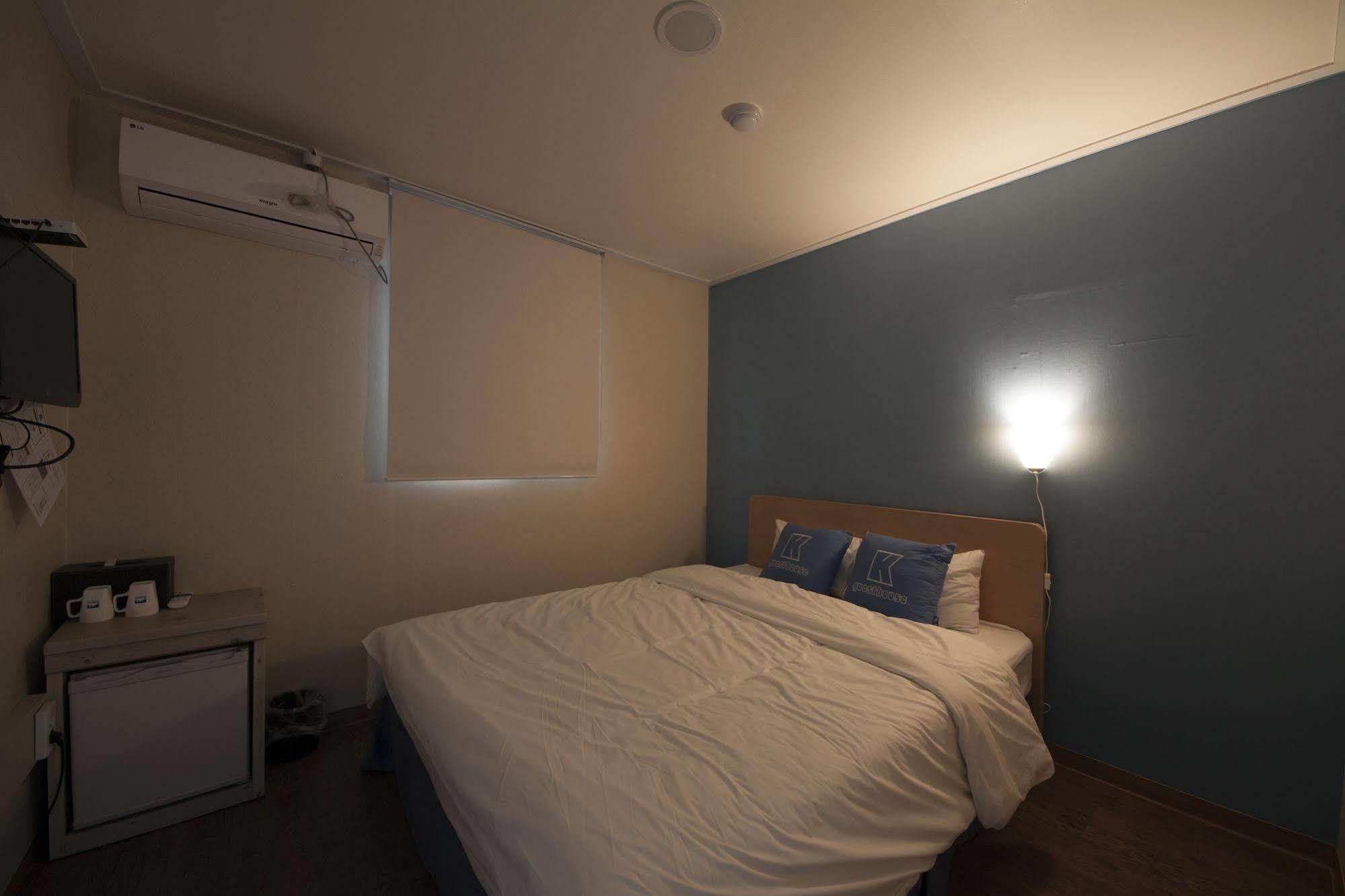 K-Guesthouse Sinchon 2 Séoul Extérieur photo